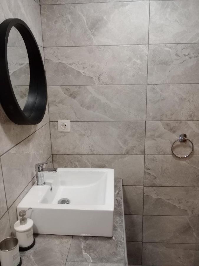 Closer "Egnatia Apartment 4" Thessaloniki Exterior photo